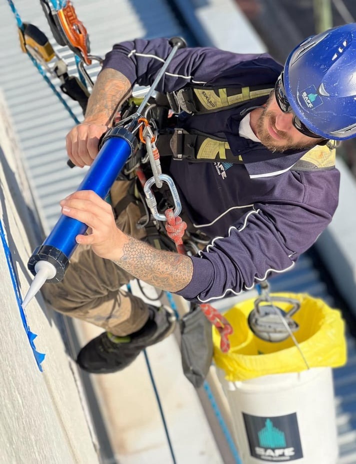 Caulking & Sealing Services for High-rise Buildings