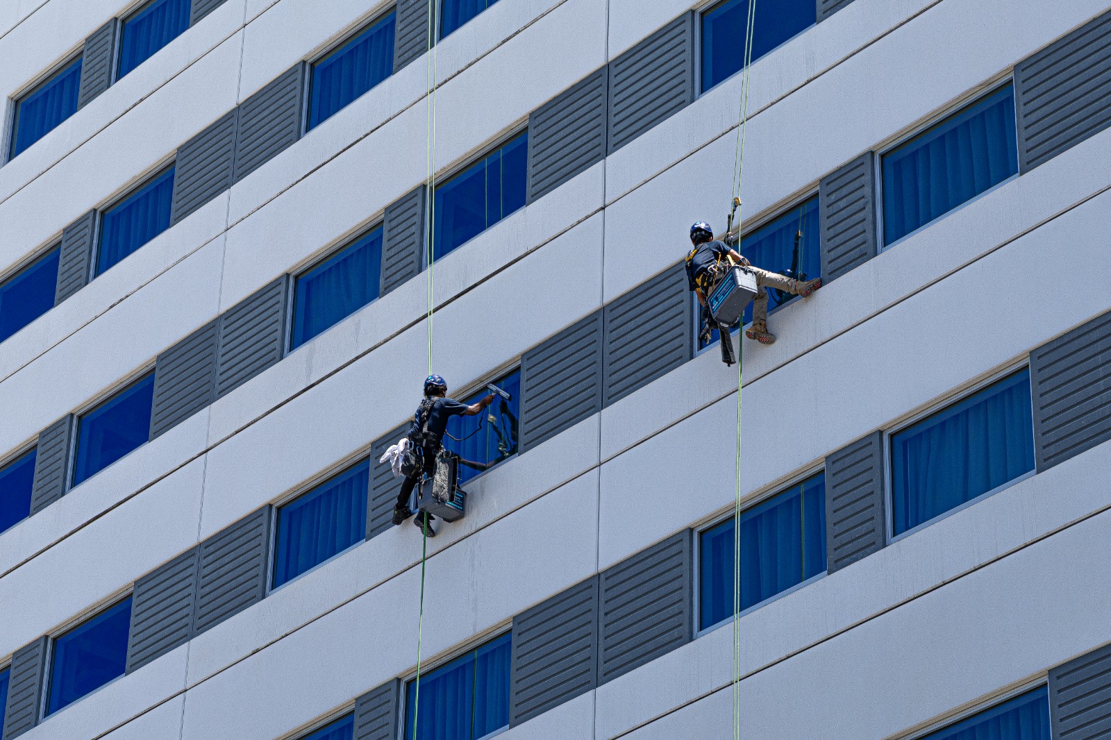 High-Rise Window & Facade Cleaning